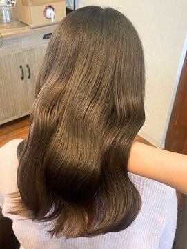 シェール(cher) 艶髪韓国レイヤー/透明感グレージュ 【cher西宮北口：MAYA】