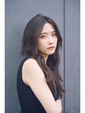 カインド 南青山(hair&make up KIND) ゆる巻きスタイル　レイヤーカット　小顔カット