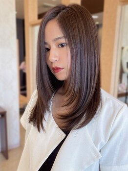 ヘアメイク ミチ 富田店(HAIRMAKE MICHI)の写真/岡山の実力派スタイリストの魅力を引き出すカットでトレンドの顔周りレイヤーカットもワンカールで決まる◎