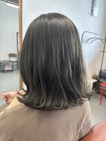 ボニート(BONiTO)&nbsp;オリーブカラー×ボブ