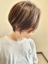 テト(teto)&nbsp;〈天六美容室〉ハイライト　ショートボブ