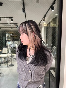 シンシェアサロン 原宿店(Qin shaire salon) 白と黒