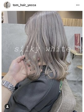 イェッカ(YECCA) ホワイトカラー