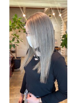 クレエ ヘアー デザイン(creer hair design) 大人可愛い透明感立体感ハイトーングレージュ×エアストレート