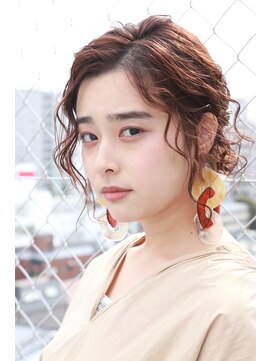 エクリフルール(equri fleur) ボリューム感がかわいいクリクリボブパーマ