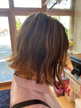 エメ バイ ヘアーポケット(aimer by hair pocket) *+aimerが叶える...肩上ボブ×スジ感強めハイライト*