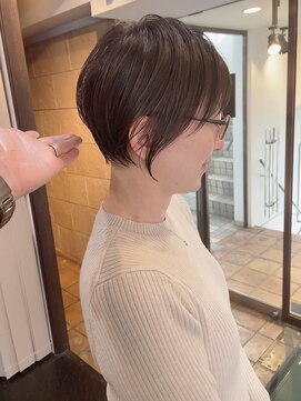 ダブル(DOUBLE) 丸みとくびれ×大人ショート