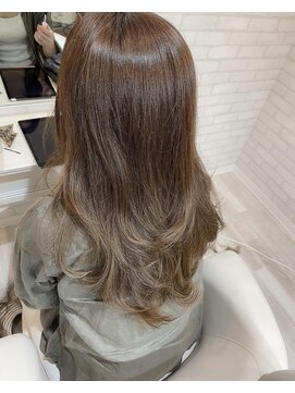 マーリャヘアー(mallia hair) ロングレイヤー