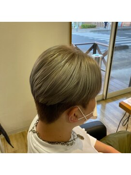 ラクヘアー 上福岡店 ハニーゴールドミルクティバイカラースッキリバーバースタイル