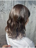 裾に動きを出したゆるっとアレンジ×アッシュブラウン