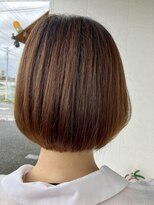 フリー(Free)&nbsp;大人可愛い艶髪さらさらショートヘアー・ショートボブ
