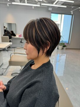 ネイロ 北千住(NeiRo) 小顔ショートボブハイライトカラー大人ショートカット白髪染め