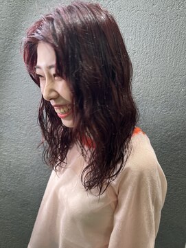 ラヴリア クルメ(LOVERIA KURUME) ボルドカラーパーマスタイル