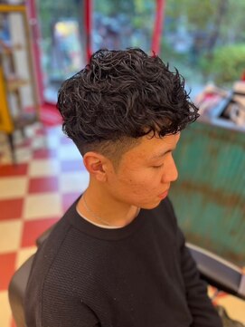 キングスマントーキョー 府中店(KINGSMAN TOKYO) スパイラルパーマ