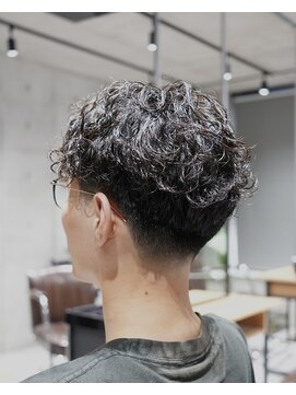 メッツ 原宿(METS) MEN'S/ニュアンスパーマ×テーパーフェード/メンズパーマ
