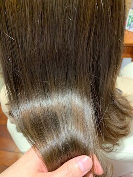 ビーハイブ 一番町店 アヴェダ(BEHIVE) 艶髪ミディ AVEDAカラー×オリーブベージュ