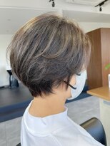 ユーリ(JUURI)&nbsp;ダークアッシュの艶髪ショート