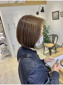 伸ばしかけの方に、ワンレンボブ