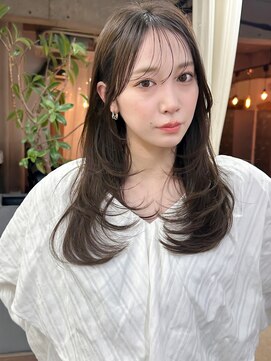 インビテーション(invitation) 大人かわいいレイヤーカット顔周りカット前髪カットくびれヘア