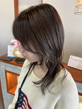 フェット(Fete) 【長めでも可愛い♪】ウルフカット