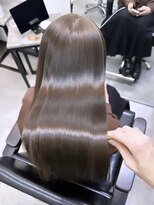 シンカ(shinka)&nbsp;shinkaストレート(髪質改善縮毛)＋艶出しトリートメント