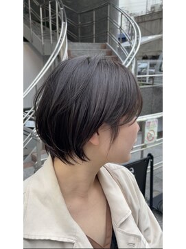 アンビエンテ(ambiente) 短すぎないショートボブ【坂根】