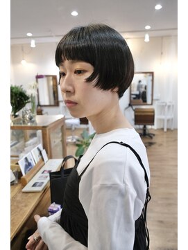 ムク(Muku) ぱつっとショート（地主担当）