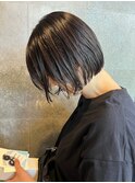 暗髪×ミニボブ
