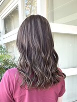 ライフイズ 磐田本店(Life is...)&nbsp;グレージュハイライトカラー