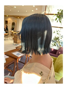 シーバイリリア(siie by LILIA) ブルーカラー