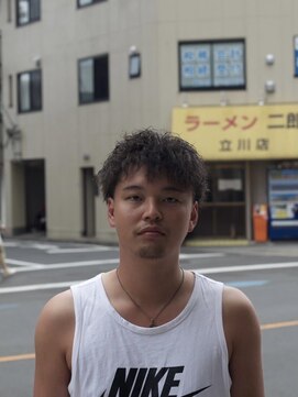 キングスマントーキョー 立川北口店(KINGSMAN TOKYO) メンズカットメンズパーマニュアンスパーマフェードカット[立川]