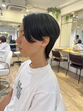 ネオリーブ チロル 横浜西口店(Neolive CiroL.) メンズカット　ナチュラルセンターパート