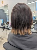 裾カラー×ボブ