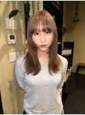 レイヤーカット+ミルクティーベージュ+ウルフレイヤー
