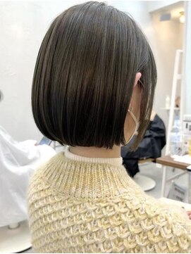 コンティロミー(CONTI ROMMY.) 20代~50代◎パッツンボブ/アッシュベージュ◎刈り上げボブ