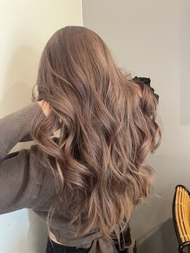 ヘアースペースマーズ ロング×ピンクカラー×２０代ヘア