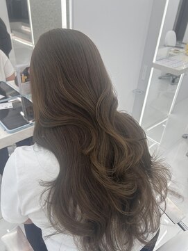 コア プラス 立川(COA PLUS) 韓国風レイヤーカット髪質改善ダブルカラーハッシュカット轟れな