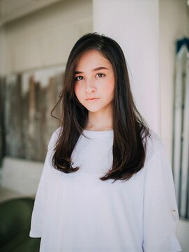 ウイングスガーデン 鶴川(WINGS garden) ナチュラルストレートロング　鶴川　美容室　ウイングスガーデン