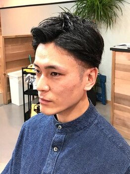 バーバー ヨコヤマ(BARBER YOKOYAMA)の写真/働く男性にオススメの"メンズ専用"お洒落本格理髪店《BARBER YOKOYAMA》で男の至福のひとときを―。