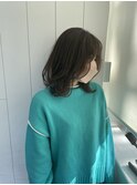 ペールベージュセクションカラーグラデーションカラー外ハネボブ