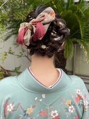 卒業式ヘアセット　袴　アップスタイル　金箔　和装