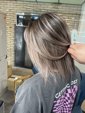 ラフ(LAFF) #バレイヤージュ#グレージュカラー#ボブウルフ#ココアベージュ