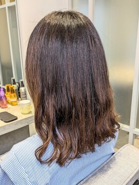 ナカドット エマノン 池袋(__naka.__ EMANON) ミディアムヘア・酸性ストカール