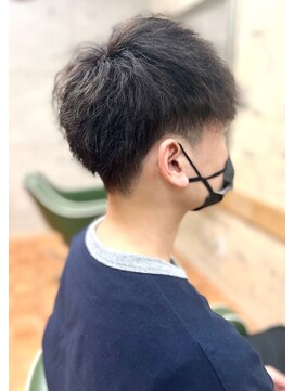 ベルナ(BELUNA) ツーブロック．メンズ．ツイスト．スパイキーショート☆