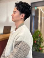 アトリエ(atelier.)&nbsp;ビジネスヘア　アップバング　黒髪　メンズパーマ　ツーブロック
