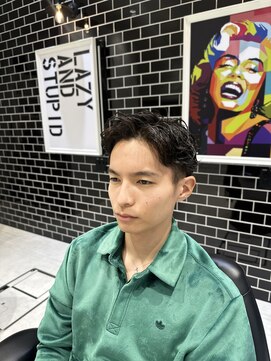 リョウ(RYO) ニュアンス風フェザーパーマ