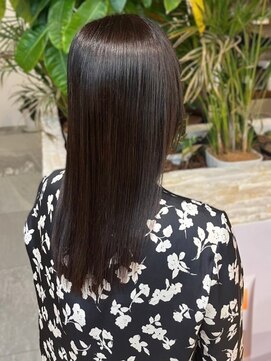 カミソメヤイロドリ(髪染やIRO-D-ORI) ダークアッシュカラー ダークアッシュ ストレート 美髪 黒髪