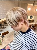 メンズブリーチ　ウルフカット　韓国　ミルクティーベージュ