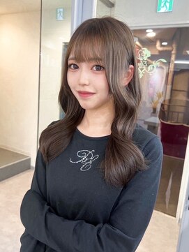 エルサザリープ 三宮(Elsa the leap) ミルクティーカラー／ミルキーベージュ／透明感カラー/艶カラー