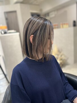 ジーレ(jiire) 白髪ぼかしバレイヤージュ